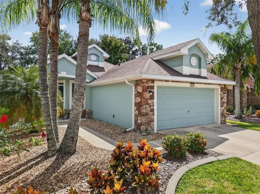 Property Slideshow image 2 of 63 | 8252 bridgeport bay cir, Mount Dora, FL, 32757
