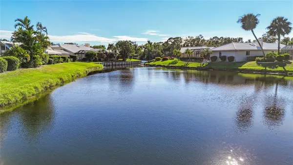 Property Slideshow image 3 of 64 | 557 warwick ct, Venice, FL, 34293