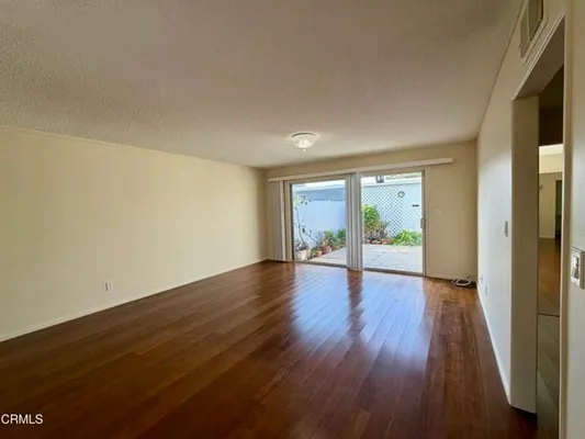 Property Slideshow image 2 of 16 | 137 e garden grn, Port Hueneme, CA, 93041