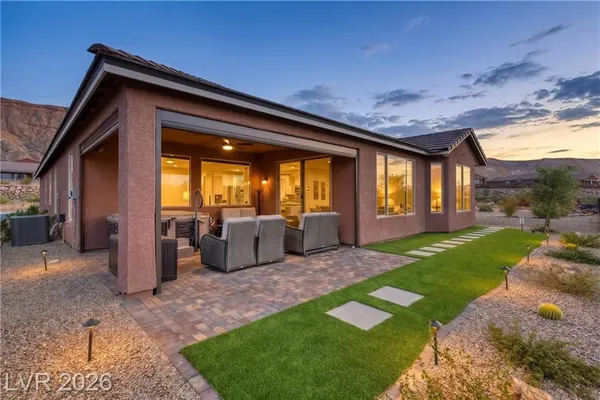 Property Slideshow image 2 of 50 | 1486 downy peak cyn, Mesquite, NV, 89034