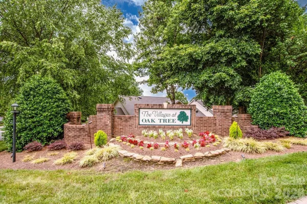 Property Slideshow image 2 of 19 | 134 ashwood ln, Mooresville, NC, 28117