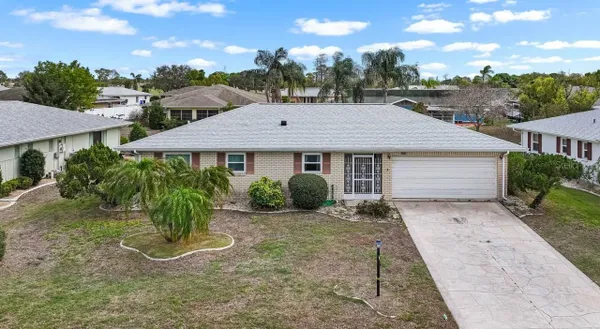 Property Slideshow image 2 of 45 | 656 fort duquesna dr, Sun City Center, FL, 33573