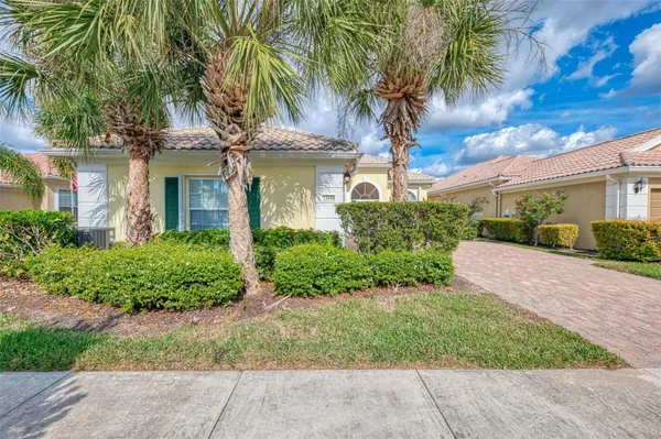Property Slideshow image 2 of 100 | 13448 coluccio st, Venice, FL, 34293