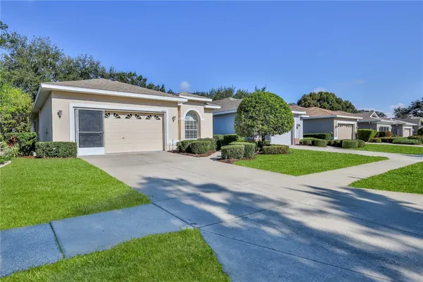 Property Slideshow image 3 of 57 | 15033 middle fairway dr, Spring Hill, FL, 34609