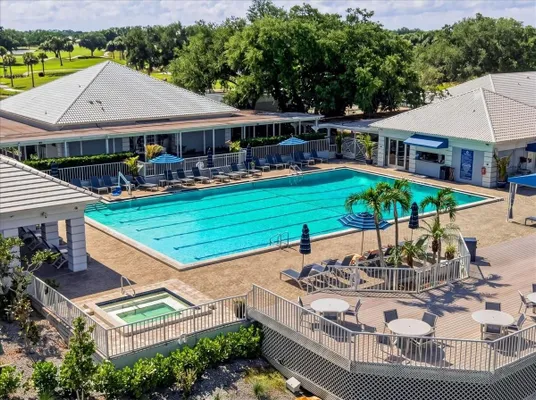Property Slideshow image 2 of 60 | 835 wexford blvd 301, Venice, FL, 34293