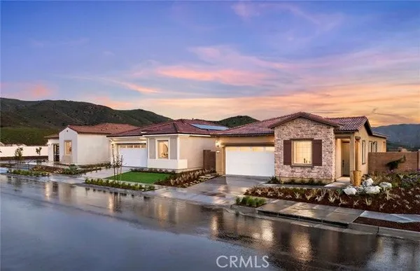 Property Slideshow image 2 of 15 | 11973 hillsong dr, Corona, CA, 92883