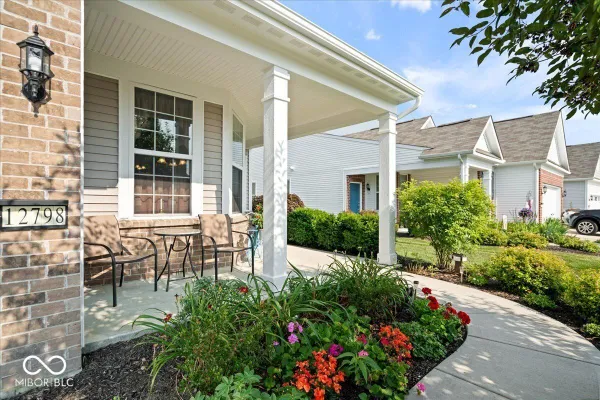 Property Slideshow image 2 of 47 | 12798 arista ln, Fishers, IN, 46037