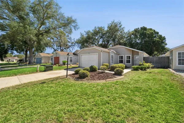 Property Slideshow image 2 of 23 | 25312 green heron dr, Leesburg, FL, 34748