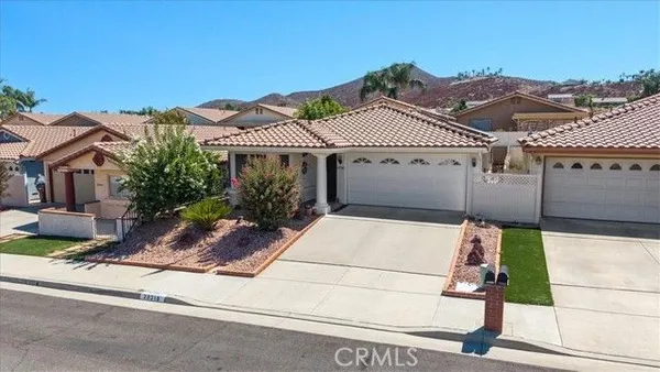 Property Slideshow image 2 of 32 | 28310 calle lustrosos, Menifee, CA, 92585