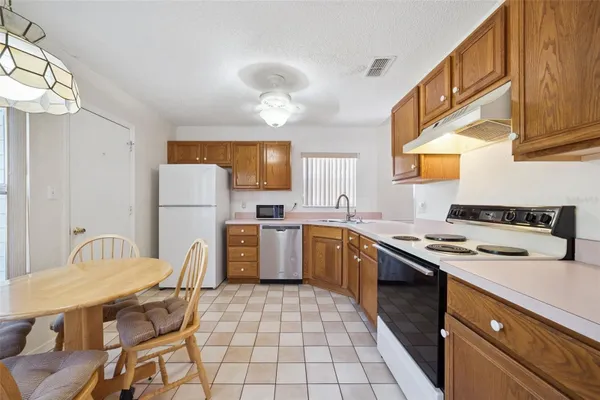 Property Slideshow image 3 of 22 | 25312 green heron dr, Leesburg, FL, 34748