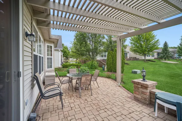 Property Slideshow image 3 of 35 | 2461 harvest vly, Elgin, IL, 60124