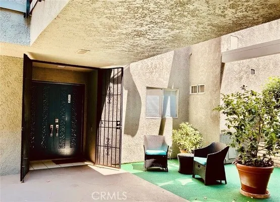 Property Slideshow image 3 of 20 | 2393 via mariposa w 1-g, Laguna Woods, CA, 92637