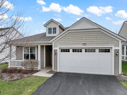 Property Slideshow image 2 of 44 | 925 prescott ln, Pingree Grove, IL, 60140