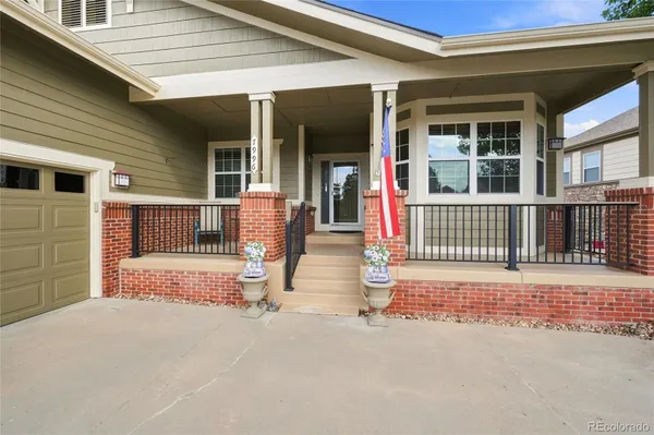 Property Slideshow image 2 of 50 | 7996 s shawnee st, Aurora, CO, 80016