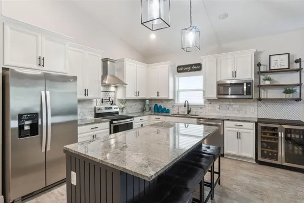 Property Slideshow image 3 of 40 | 3406 feathergrass ct, Harmony, FL, 34773