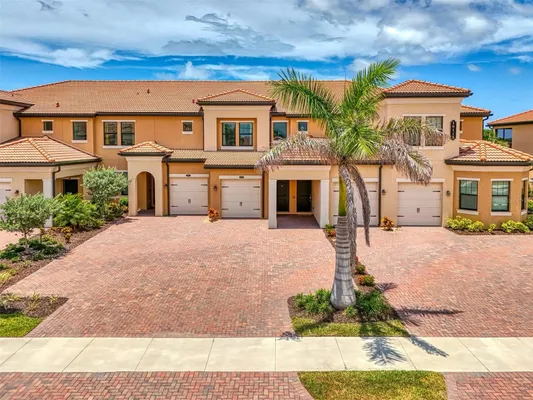 Property Slideshow image 2 of 92 | 10213 staggerbush dr unit 202, Venice, FL, 34293