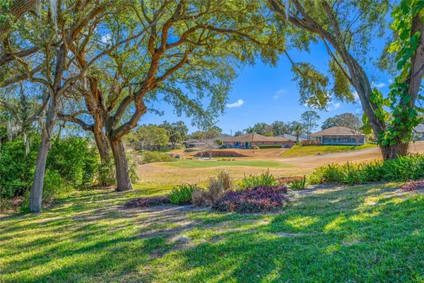 Property Slideshow image 3 of 48 | 1611 highland club ln, Palm Harbor, FL, 34684