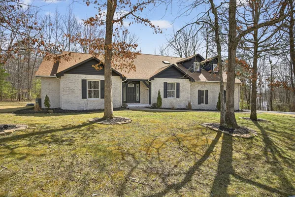 Property Slideshow image 2 of 39 | 204 meadowview dr, Crossville, TN, 38558