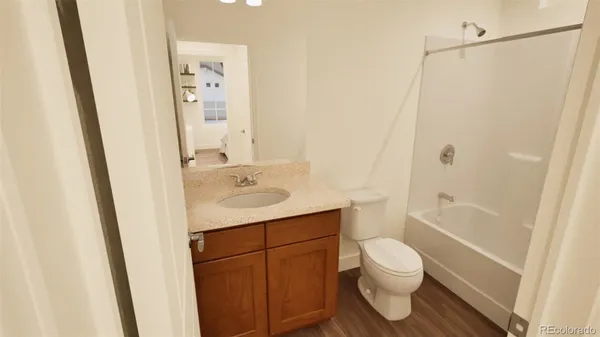 Property Slideshow image 2 of 10 | 4934 n tempe st, Aurora, CO, 80019