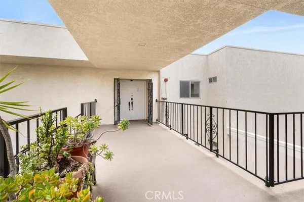 Property Slideshow image 3 of 39 | 2391 via mariposa 3e, Laguna Woods, CA, 92637