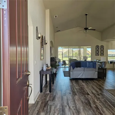 Property Slideshow image 2 of 29 | 1347 oakmont dr, Winter Haven, FL, 33884