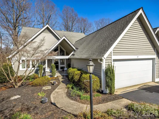 Property Slideshow image 2 of 48 | 132 overlook dr 38, Flat Rock, NC, 28731