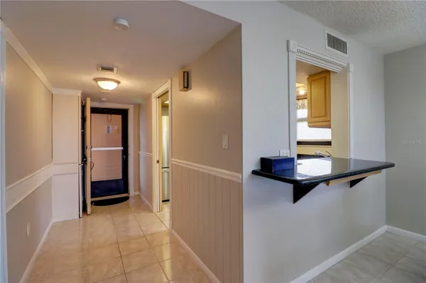 Property Slideshow image 3 of 31 | 4260 se 20th pl 801, Cape Coral, FL, 33904