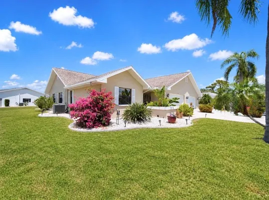 Property Slideshow image 3 of 31 | 319 linger ln, Sun City Center, FL, 33573