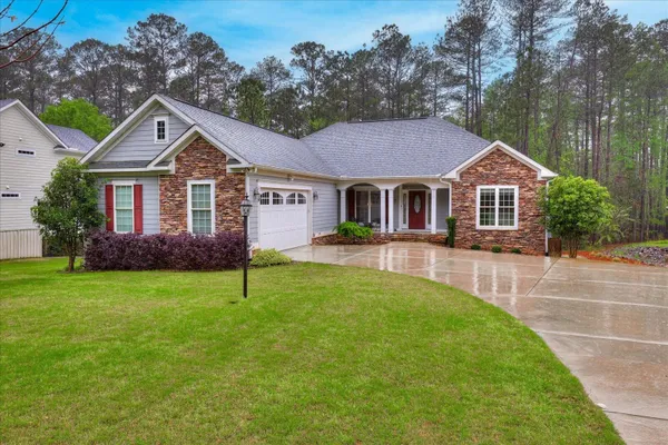 Property Slideshow image 2 of 57 | 107 stonebridge loop, Mccormick, SC, 29835