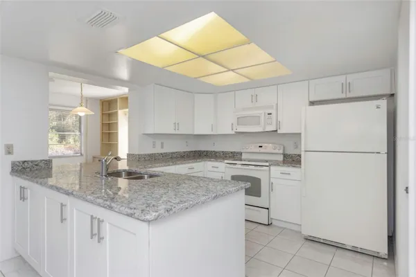 Property Slideshow image 3 of 21 | 2024 heathfield cir 155, Sun City Center, FL, 33573