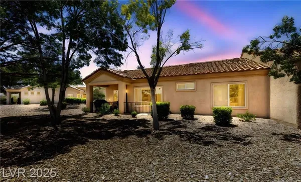 Property Slideshow image 3 of 71 | 1900 bellview st, Las Vegas, NV, 89134