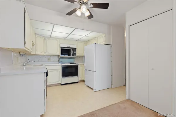 Property Slideshow image 2 of 24 | 9625 e center ave apt 1d, Denver, CO, 80247