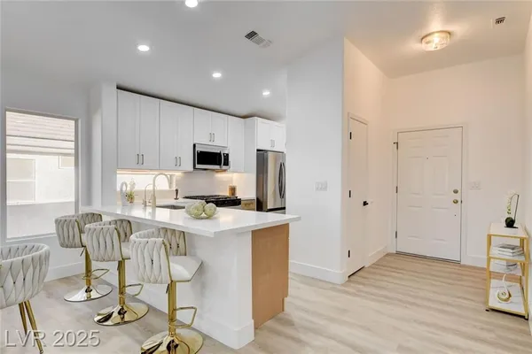 Property Slideshow image 2 of 45 | 2142 high mesa dr, Henderson, NV, 89012