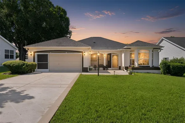 Property Slideshow image 2 of 51 | 1012 diego ct, Lady Lake, FL, 32159