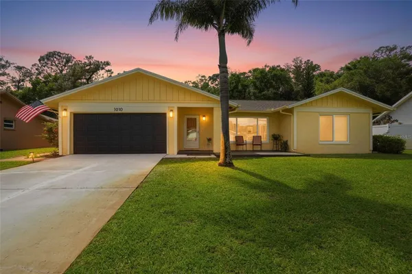 Property Slideshow image 3 of 53 | 1010 mainsail way, Palm Harbor, FL, 34685