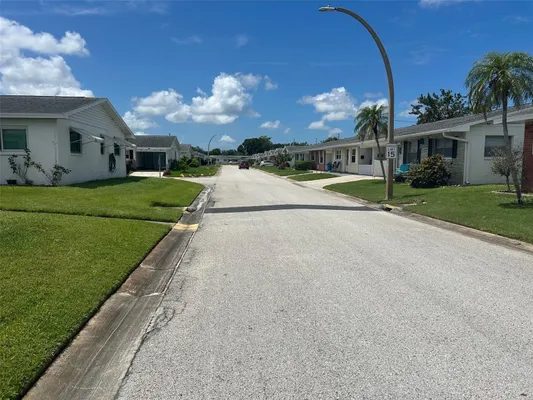 Property Slideshow image 2 of 12 | 10116 tulip st n # 10116, Pinellas Park, FL, 33782