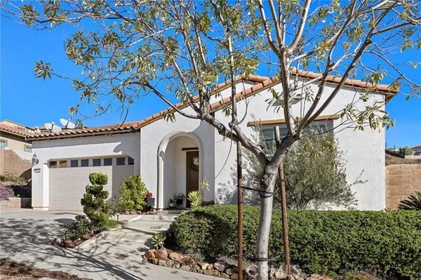 Property Slideshow image 2 of 16 | 24636 overlook dr, Corona, CA, 92883