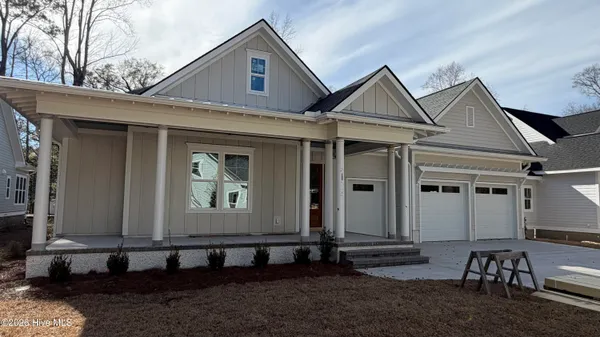 Property Slideshow image 2 of 19 | 3709 deerview ln, Castle Hayne, NC, 28429