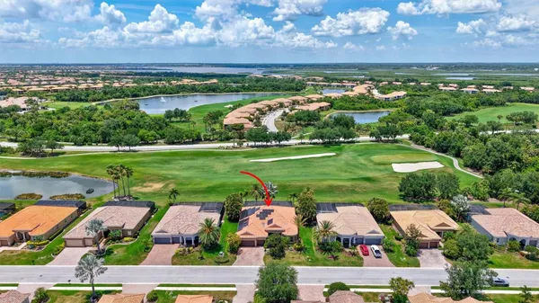 Property Slideshow image 2 of 98 | 7511 heritage grand pl, Bradenton, FL, 34212