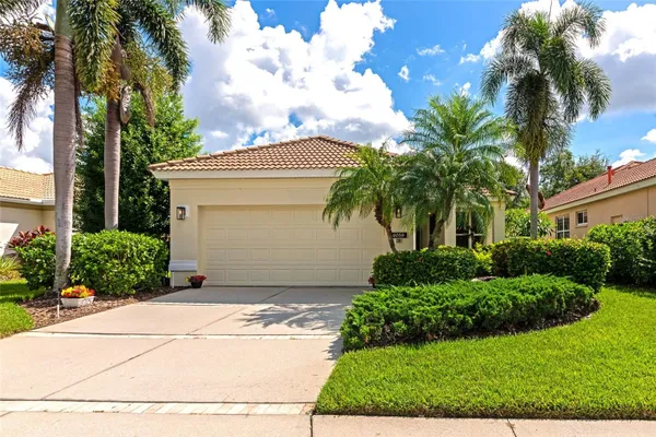 Property Slideshow image 2 of 43 | 6059 wingspan way, Bradenton, FL, 34203