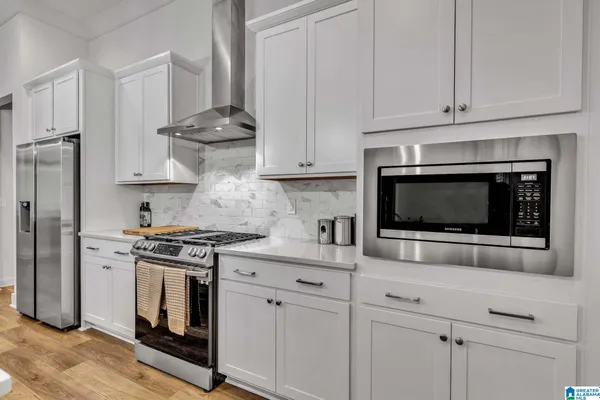 Property Slideshow image 3 of 32 | 8318 annika dr, Hoover, AL, 35244