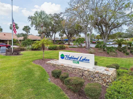 Property Slideshow image 2 of 38 | 1700 highland club ct, Palm Harbor, FL, 34684