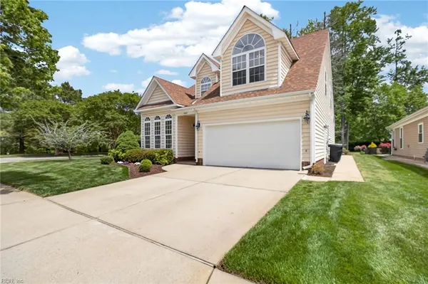 Property Slideshow image 3 of 41 | 2601 majesty ln, Virginia Beach, VA, 23456