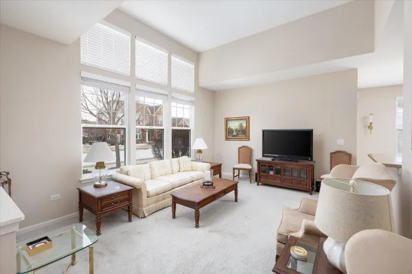 Property Slideshow image 2 of 25 | , Naperville, IL, 60564