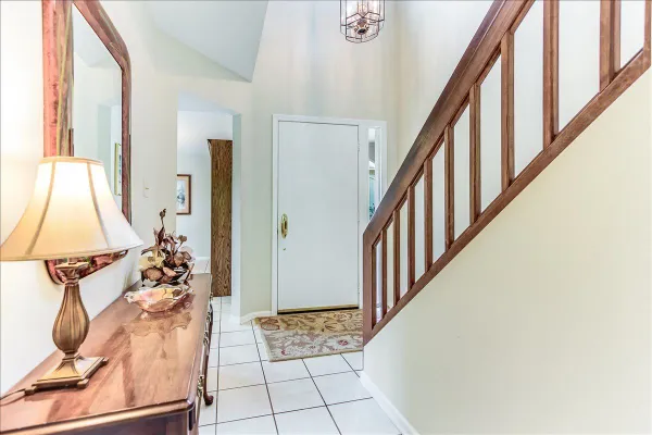 Property Slideshow image 3 of 35 | 789 oak hill rd, Lake Barrington, IL, 60010