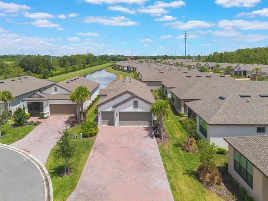 Property Slideshow image 2 of 46 | 1062 umbria dr, Kissimmee, FL, 34759