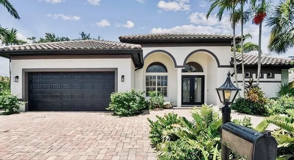 Property Slideshow image 2 of 61 | 13792 long lake ln, Port Charlotte, FL, 33953