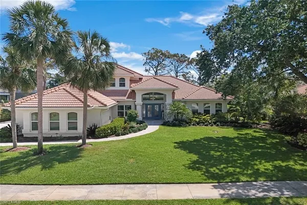Property Slideshow image 2 of 50 | 25011 goldcrest dr, Bonita Springs, FL, 34134