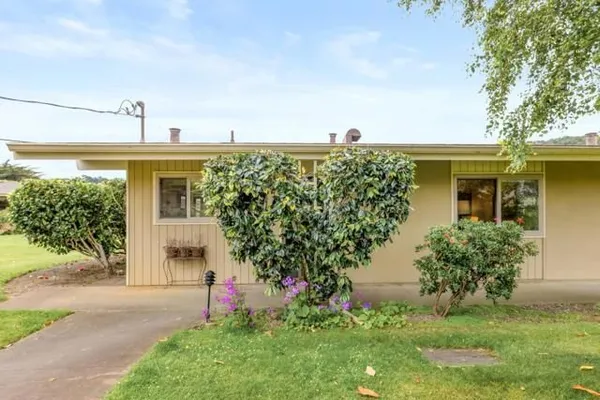 Property Slideshow image 2 of 40 | 262 hacienda carmel, Carmel, CA, 93923