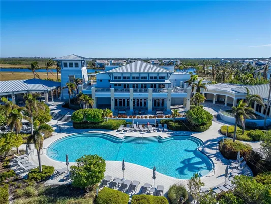 Property Slideshow image 2 of 56 | 379 aruba cir 201, Bradenton, FL, 34209